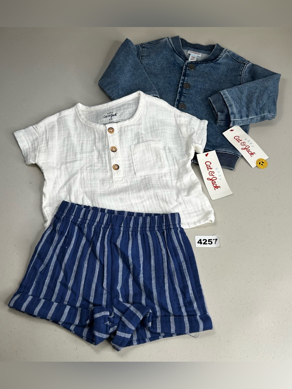 Cat & Jack Baby 6-9M 3 Piece Outfit Set Sweatshirt Tee Striped Shorts Blue